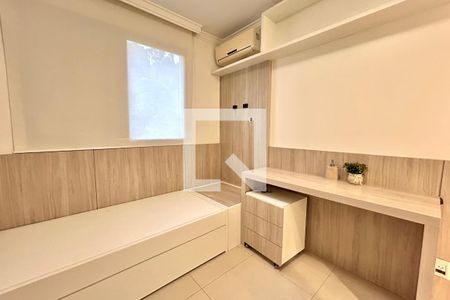 Quarto 1 de apartamento para alugar com 3 quartos, 96m² em João Paulo, Florianópolis