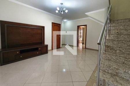 Sala de TV de casa para alugar com 3 quartos, 248m² em Parque Jambeiro, Campinas