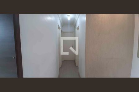 Corredor de apartamento à venda com 3 quartos, 55m² em Jardim Sarah, São Paulo