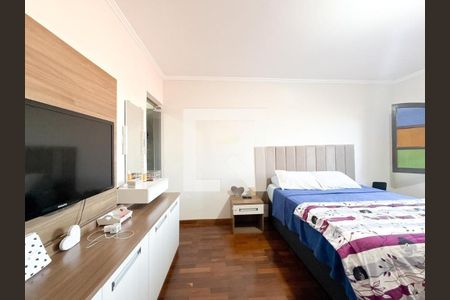 Casa à venda com 5 quartos, 532m² em Vila Campo Grande, São Paulo