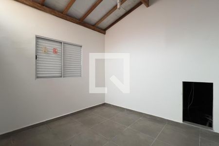 Quarto de Serviço de casa para alugar com 2 quartos, 171m² em Jardim Tranquilidade, Guarulhos
