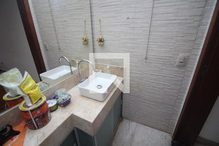 Banheiro de casa para alugar com 4 quartos, 300m² em Santa Maria, Belo Horizonte