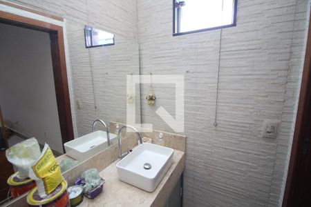 Banheiro de casa para alugar com 4 quartos, 300m² em Santa Maria, Belo Horizonte