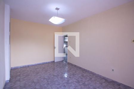 Sala de casa para alugar com 2 quartos, 90m² em Centro, São Gonçalo