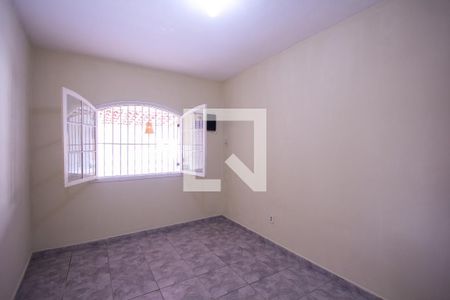 Quarto 1 de casa para alugar com 2 quartos, 90m² em Centro, São Gonçalo