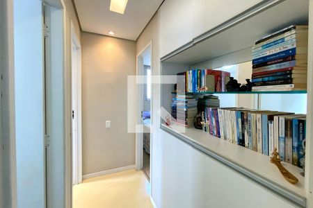 Corredor de apartamento para alugar com 3 quartos, 85m² em Buritis, Belo Horizonte