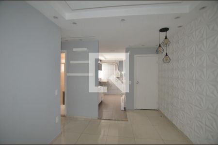 Sala de apartamento para alugar com 2 quartos, 42m² em Cascadura, Rio de Janeiro