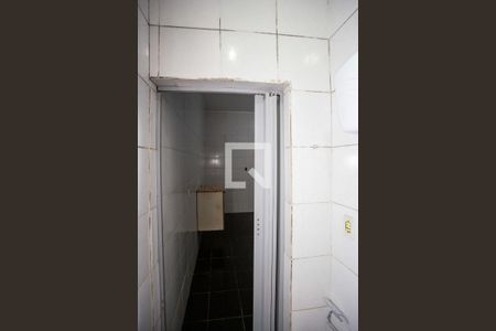 Banheiro de casa para alugar com 1 quarto, 25m² em Casa Grande, Diadema