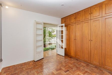 Quarto 1 de casa para alugar com 2 quartos, 100m² em Vila Santo Estefano, São Paulo
