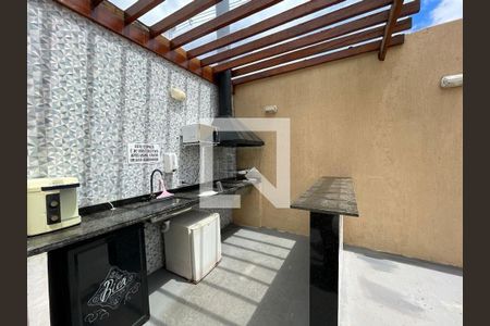 Cozinha de casa de condomínio para alugar com 2 quartos, 56m² em Chácara Ondas Verdes, Cotia