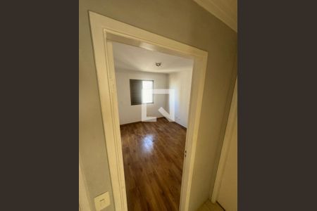 Quarto de apartamento para alugar com 3 quartos, 117m² em Chácara Agrindus, Taboão da Serra