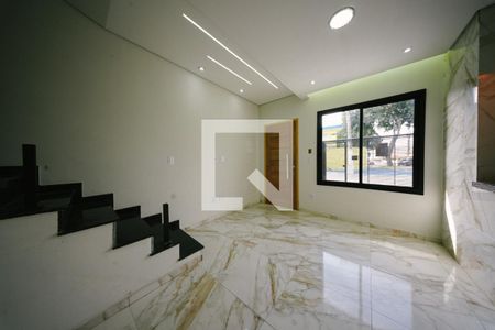 Sala de casa à venda com 3 quartos, 80m² em Vila Paranagua, São Paulo