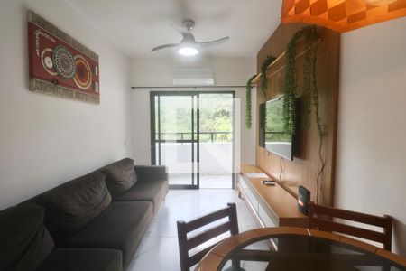 Sala de apartamento para alugar com 3 quartos, 85m² em Jardim Tejereba, Guarujá