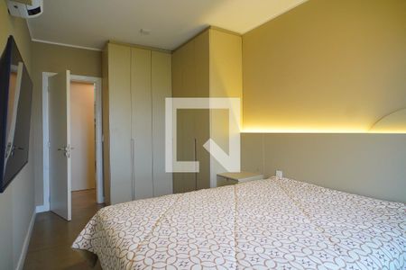 Quarto suíte 1 de apartamento para alugar com 2 quartos, 78m² em Petrópolis, Porto Alegre
