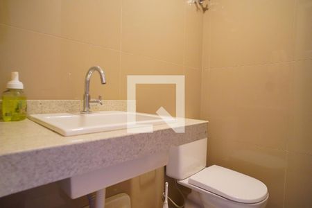 Lavabo  de apartamento para alugar com 2 quartos, 78m² em Petrópolis, Porto Alegre