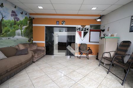 Sacada de casa à venda com 3 quartos, 107m² em Vila Suíça, Santo André