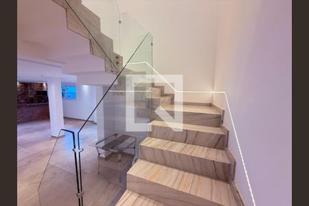 Sala de casa para alugar com 4 quartos, 730m² em São Pedro, Juiz de Fora