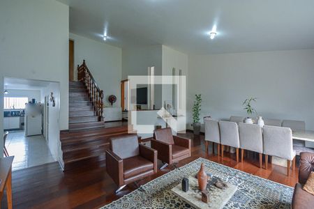 Sala de casa à venda com 4 quartos, 284m² em Interlagos, São Paulo