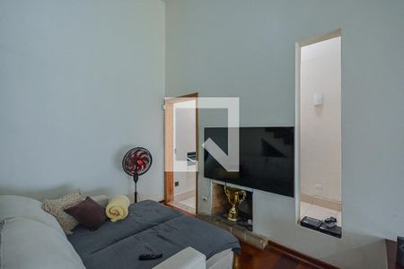 Sala de TV de casa à venda com 4 quartos, 284m² em Interlagos, São Paulo