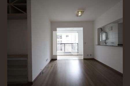 Sala de apartamento para alugar com 3 quartos, 64m² em Vila Suzana, São Paulo