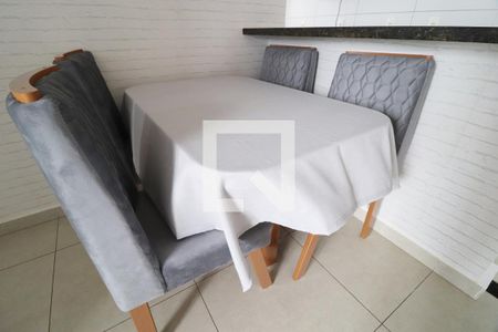 Sala de apartamento para alugar com 2 quartos, 52m² em Aclimação, Uberlândia