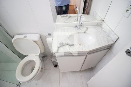 Banheiro da Suíte de apartamento à venda com 2 quartos, 55m² em Cabral, Contagem