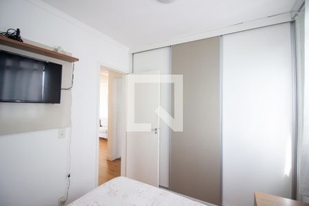 Quarto Suíte de apartamento à venda com 2 quartos, 55m² em Cabral, Contagem