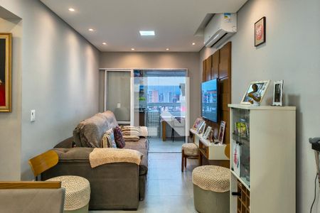 Sala de apartamento para alugar com 2 quartos, 78m² em Vila Tupi, Praia Grande