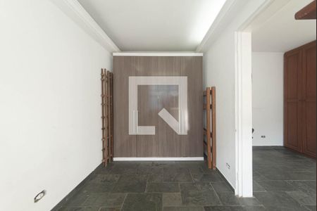 Quarto de casa para alugar com 1 quarto, 30m² em Jardim Santo Amaro, São Paulo