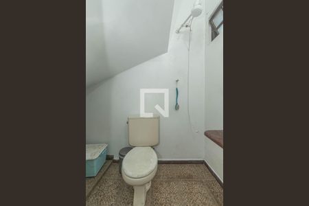 Banheiro de casa para alugar com 1 quarto, 30m² em Jardim Santo Amaro, São Paulo