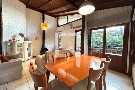 Sala de casa de condomínio para alugar com 3 quartos, 1m² em Lagoa da Conceição, Florianópolis