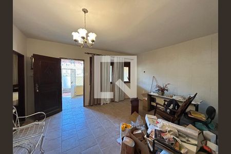 Sala de casa para alugar com 2 quartos, 500m² em Piedade, Rio de Janeiro
