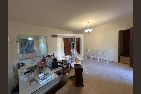 Sala de casa para alugar com 2 quartos, 500m² em Piedade, Rio de Janeiro