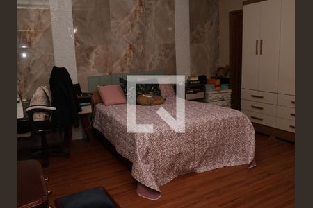 Casa à venda com 4 quartos, 250m² em Vila Bandeirantes, Goiânia