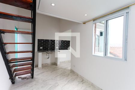 Sala de kitnet/studio para alugar com 1 quarto, 25m² em Campo Limpo, São Paulo