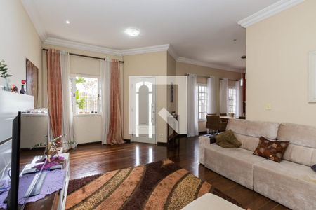 Sala de casa à venda com 3 quartos, 360m² em Pilarzinho, Curitiba
