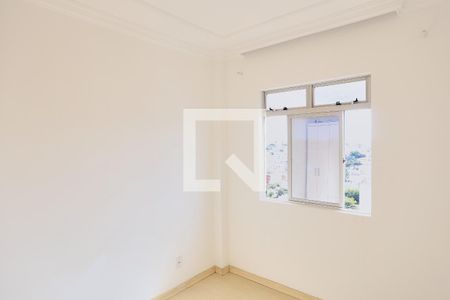 Quarto de apartamento à venda com 3 quartos, 80m² em Santa Efigênia, Belo Horizonte