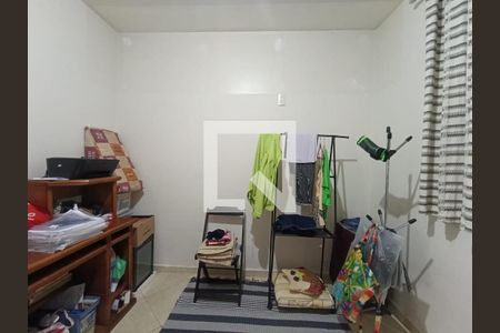 Quarto 1 de casa para alugar com 2 quartos, 120m² em Vila Dagmar, Belford Roxo