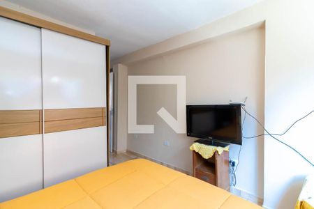 Suíte 1 de casa à venda com 2 quartos, 70m² em Jardim Peri, São Paulo