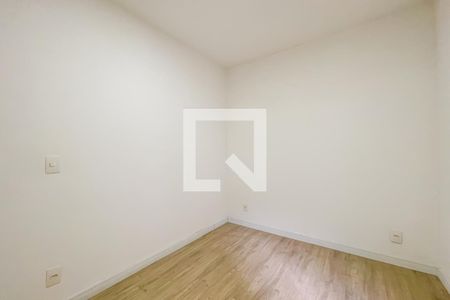 Quarto 2 de apartamento à venda com 2 quartos, 45m² em São Pedro, Osasco