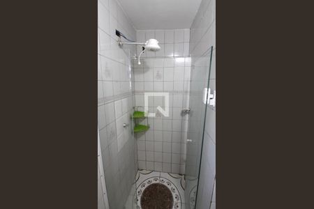 Banheiro social de kitnet/studio para alugar com 1 quarto, 40m² em Pero, Cabo Frio