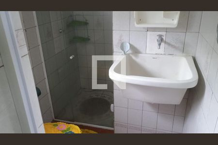 Banheiro de kitnet/studio para alugar com 1 quarto, 40m² em Pero, Cabo Frio