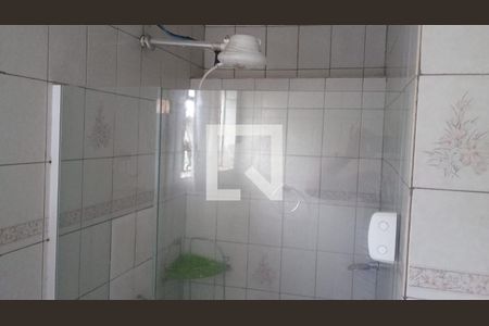 Banheiro de kitnet/studio para alugar com 1 quarto, 40m² em Pero, Cabo Frio