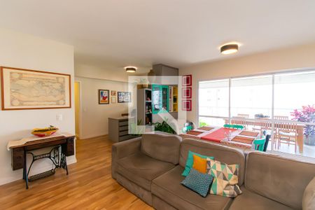 Sala de apartamento à venda com 3 quartos, 141m² em Aclimação, São Paulo