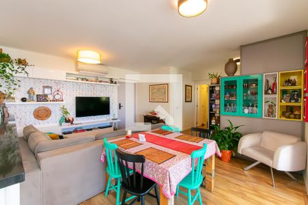Sala de apartamento à venda com 3 quartos, 141m² em Aclimação, São Paulo
