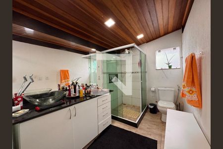 Suíte 1 - Banheiro de casa de condomínio para alugar com 4 quartos, 145m² em Recreio dos Bandeirantes, Rio de Janeiro