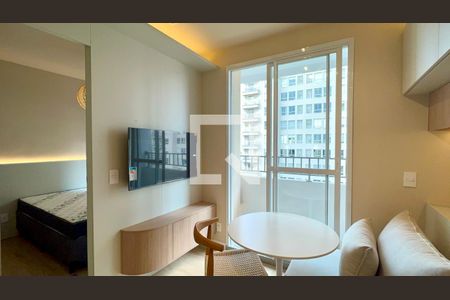 Sala de kitnet/studio para alugar com 1 quarto, 25m² em Pinheiros, São Paulo