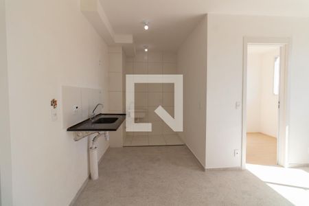 Sala - Cozinha de apartamento para alugar com 2 quartos, 35m² em Jardim Peri Peri, São Paulo