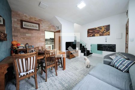 Sala/Cozinha de casa de condomínio à venda com 2 quartos, 75m² em Vila Dalila, São Paulo