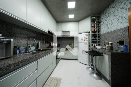 Sala/Cozinha de casa de condomínio à venda com 2 quartos, 75m² em Vila Dalila, São Paulo